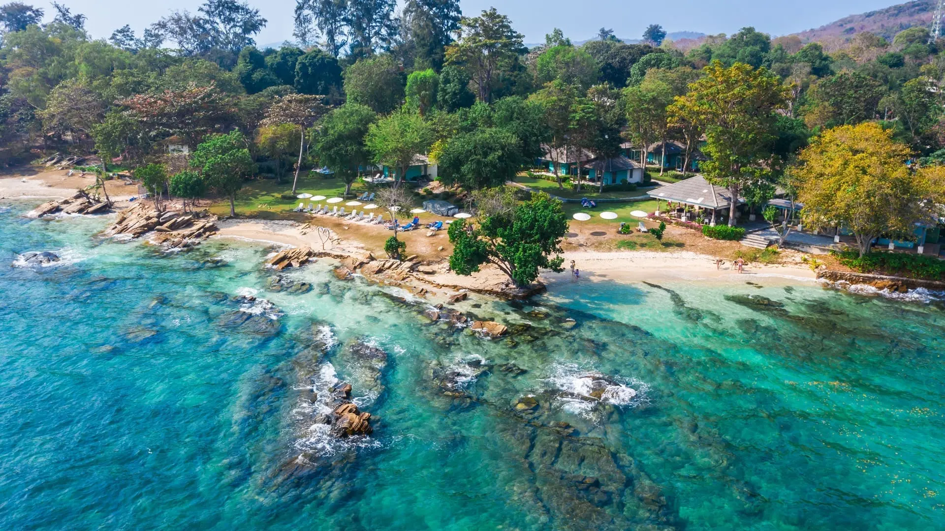 Plastic bags and foam are not allowed on Samet Island