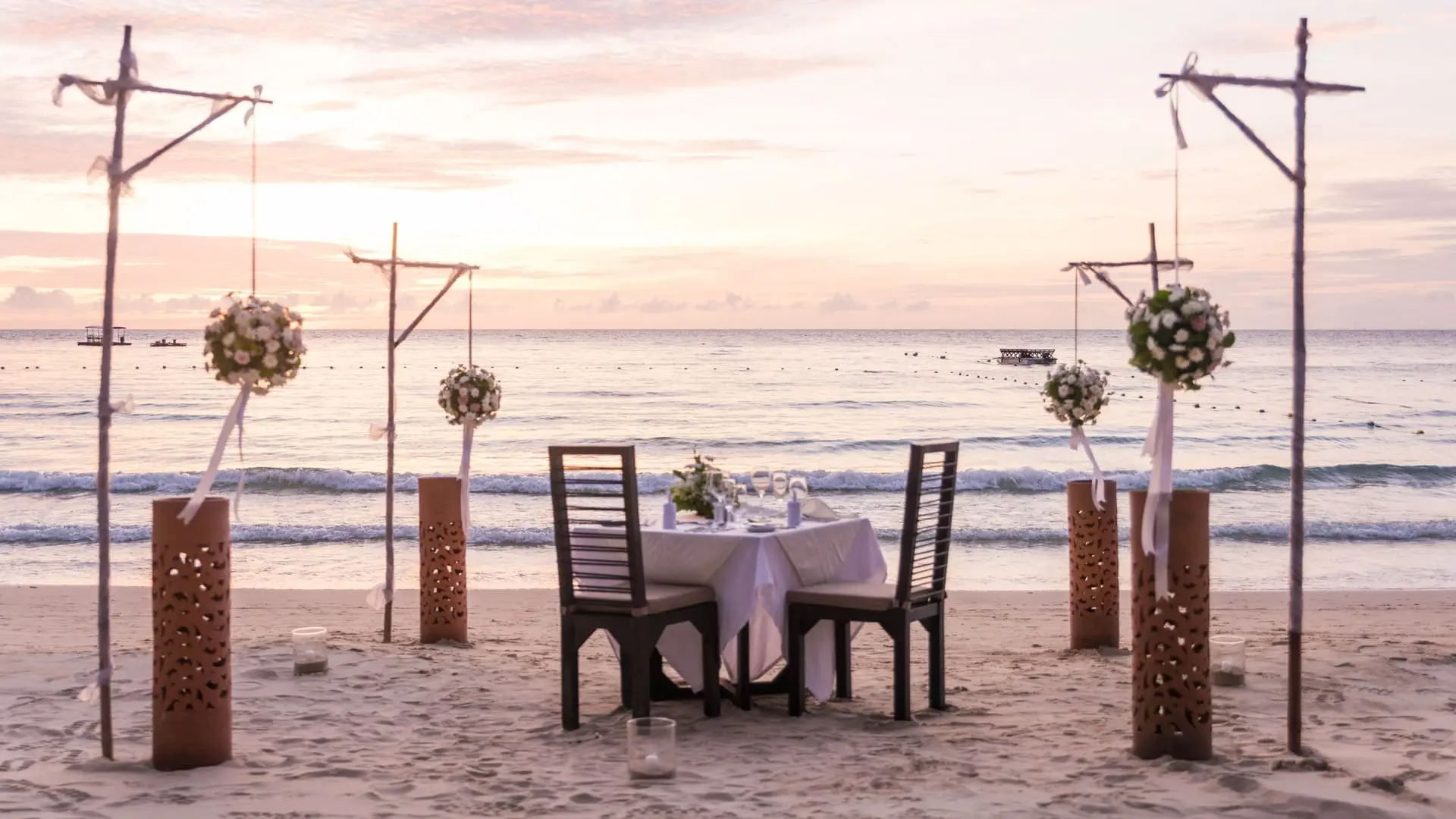 Plastic bags and foam are not allowed on Samet Island